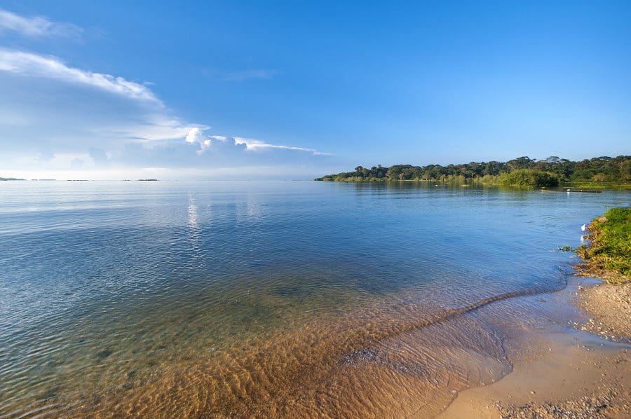 Lake-Victoria-beach