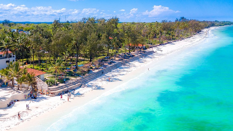 Best Kenya Parks And Beaches